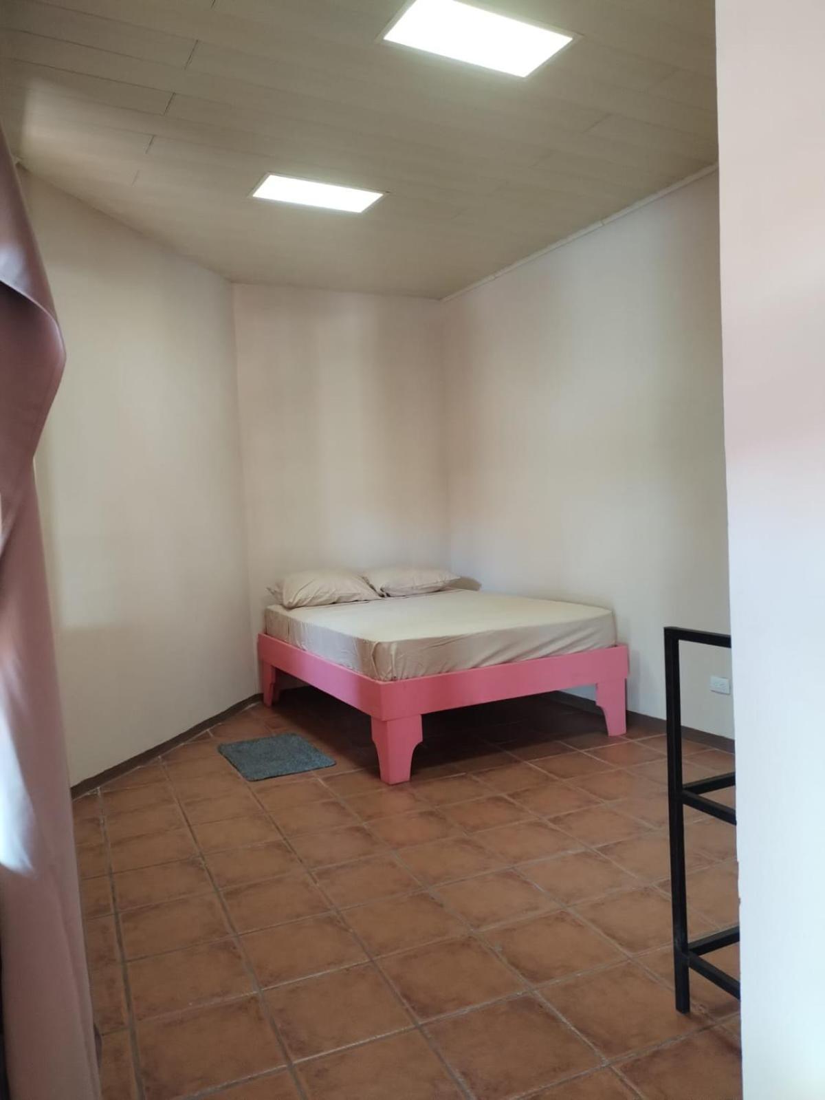 Hospedaje Papalotes Quepos Eksteriør billede